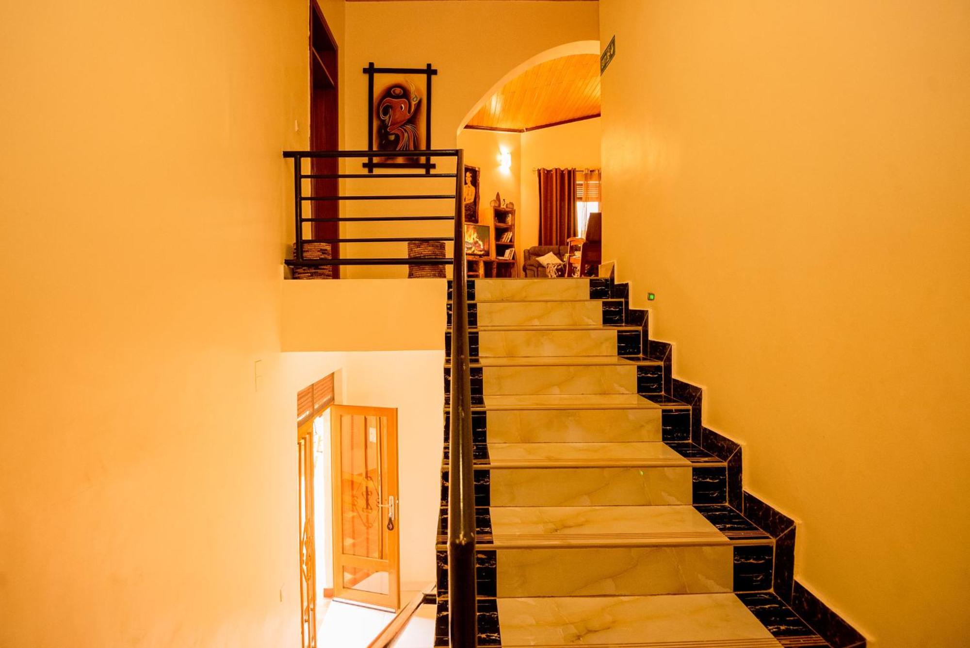 High Ground Villa Ltd Kigali Bagian luar foto